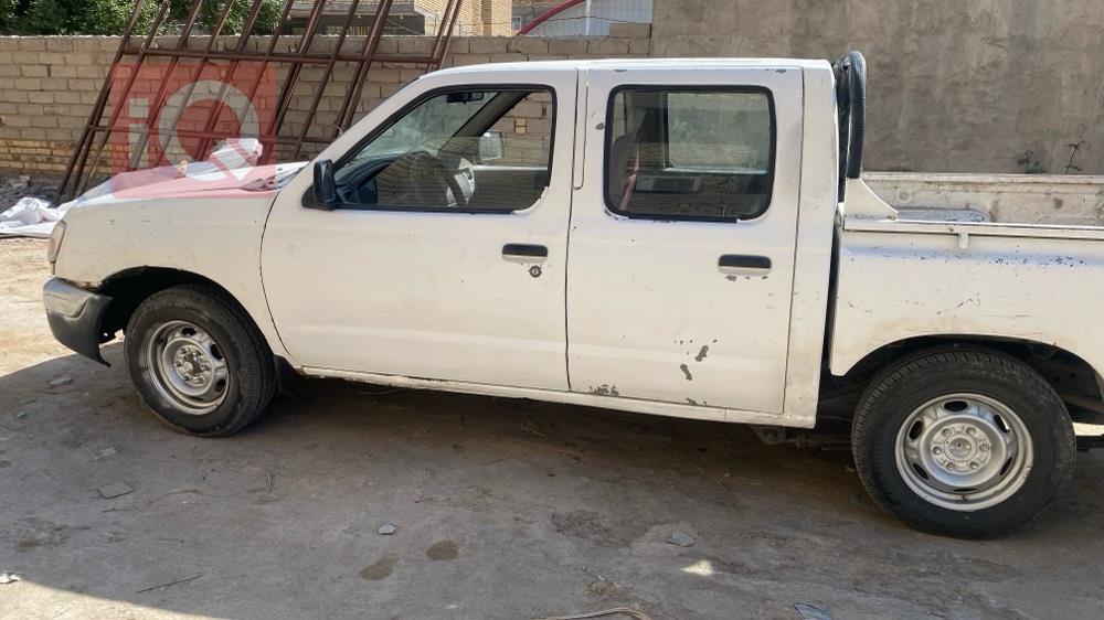 نيسان بيك اب